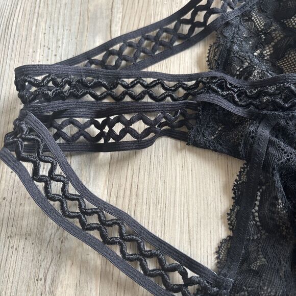 Adore Me Zig Zag Criss Cross Lace Lingerie NWOT Size xL - Picture 10 of 10